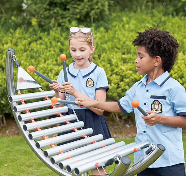 بیرونی کھیل کا میدان